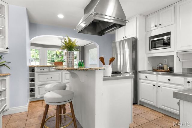 1604 Dearborn Drive, Warson Woods, MO 63122