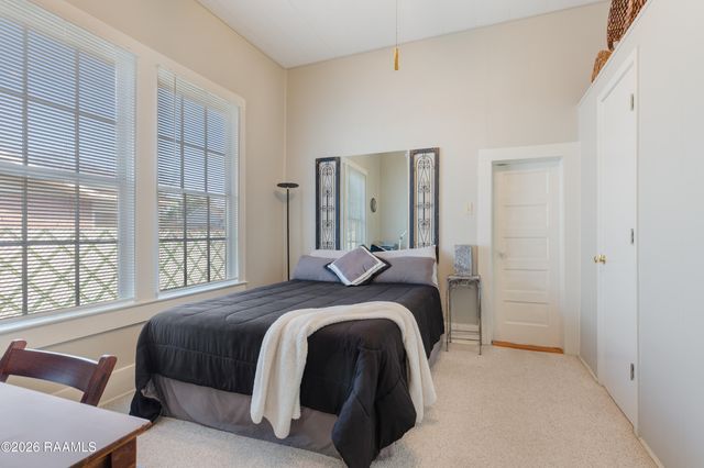 530 S 4th Street, Eunice, LA 70535