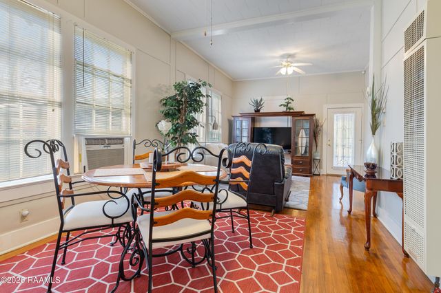 530 S 4th Street, Eunice, LA 70535