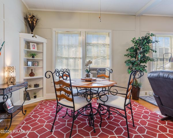 530 S 4th Street, Eunice, LA 70535