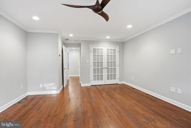 2407 GRAYS FERRY AVE, Philadelphia, PA 19146
