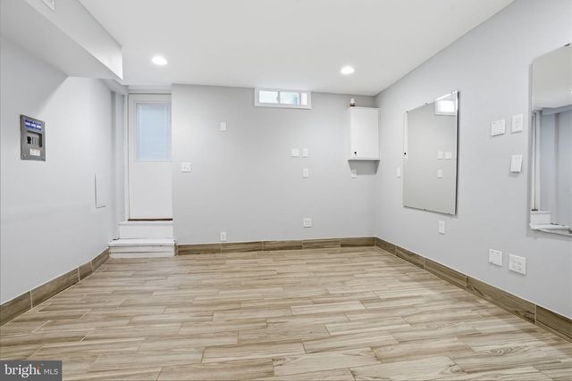 2407 GRAYS FERRY AVE, Philadelphia, PA 19146