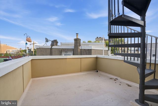 2407 GRAYS FERRY AVE, Philadelphia, PA 19146
