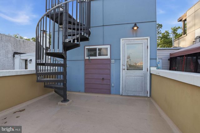 2407 GRAYS FERRY AVE, Philadelphia, PA 19146