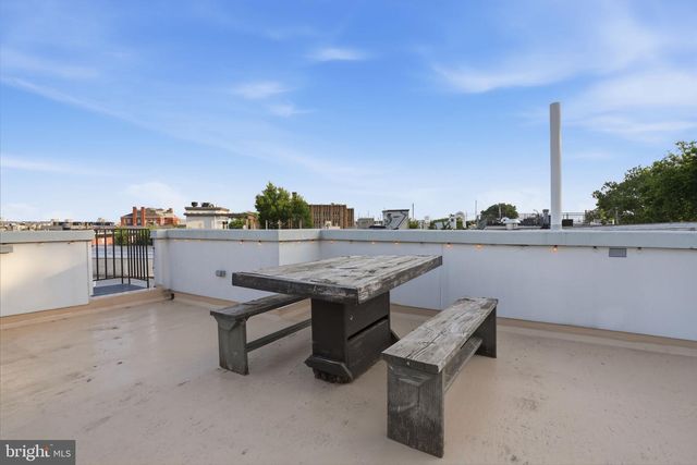 2407 GRAYS FERRY AVE, Philadelphia, PA 19146