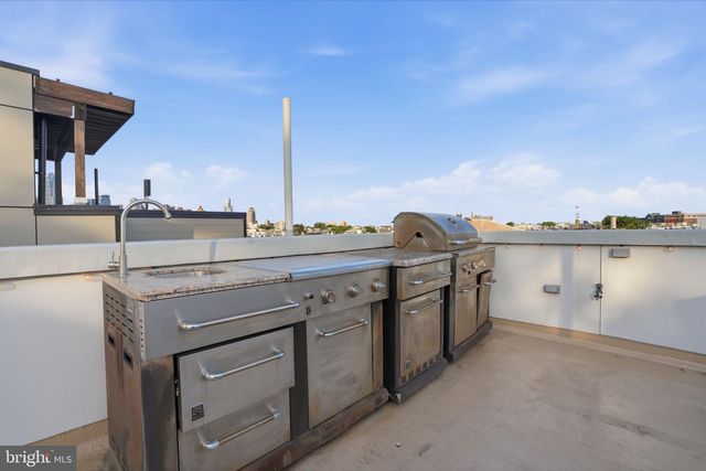 2407 GRAYS FERRY AVE, Philadelphia, PA 19146