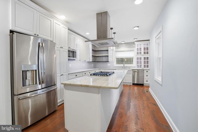 2407 GRAYS FERRY AVE, Philadelphia, PA 19146