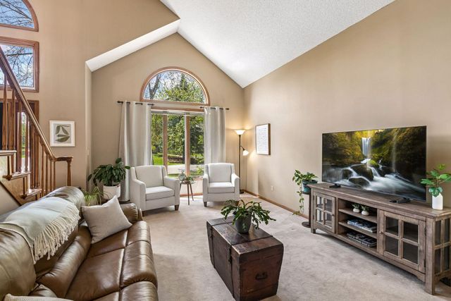 6932 Ximines Lane N, Maple Grove, MN 55369