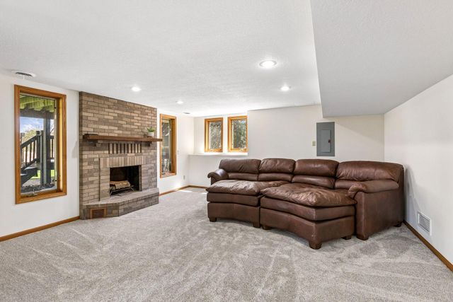 6932 Ximines Lane N, Maple Grove, MN 55369