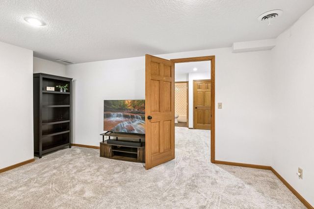 6932 Ximines Lane N, Maple Grove, MN 55369