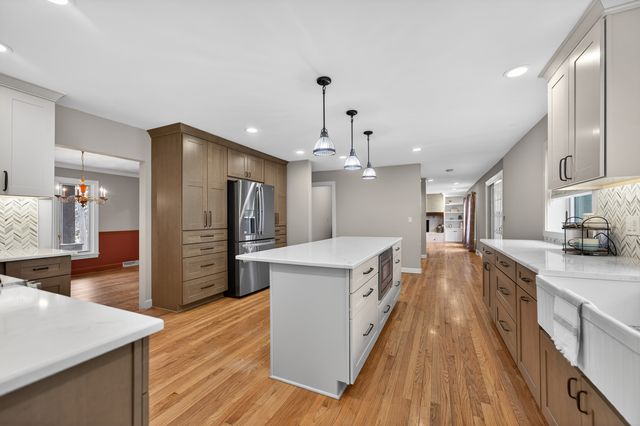 11N080 Juliet Drive, Elgin, IL 60124