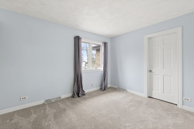 11N080 Juliet Drive, Elgin, IL 60124