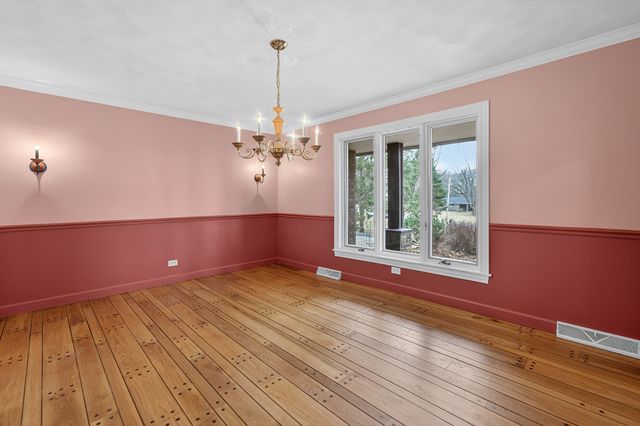 11N080 Juliet Drive, Elgin, IL 60124