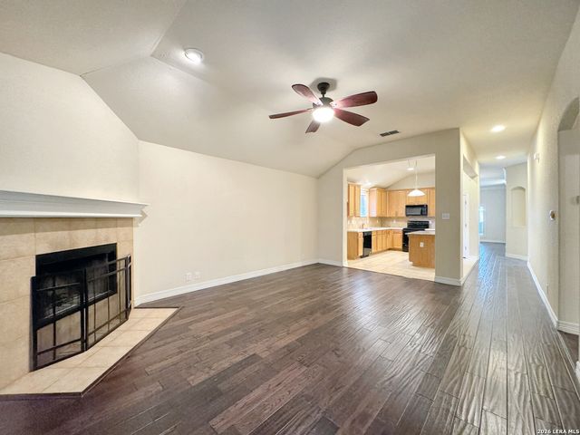 2103 PREAKNESS LN, San Antonio, TX 78248