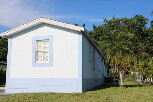 35250 SW 177th Court, Homestead, FL 33034
