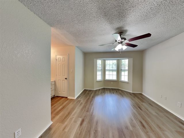 615 Sherman Drive, Mansfield, TX 76063