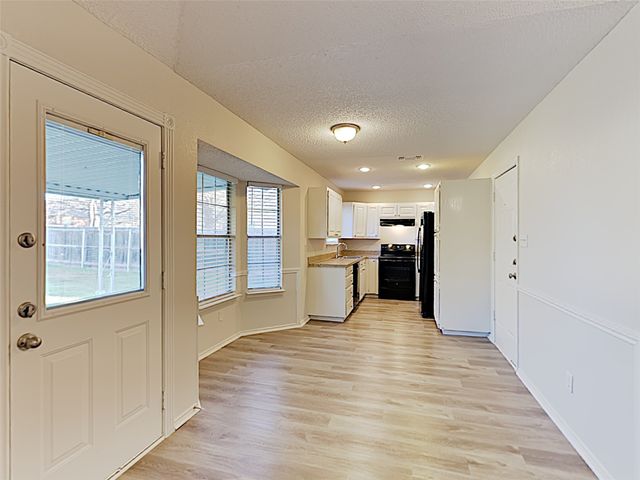 615 Sherman Drive, Mansfield, TX 76063