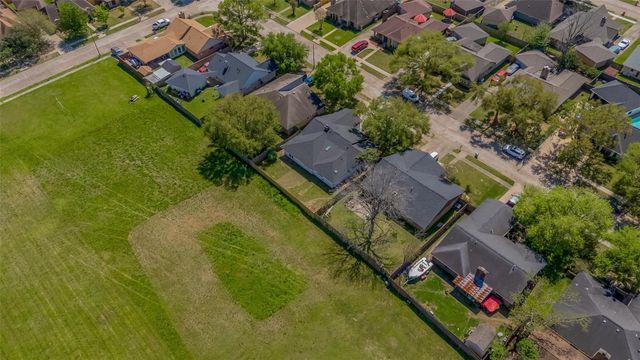 6219 Canada Drive, Pasadena, TX 77505