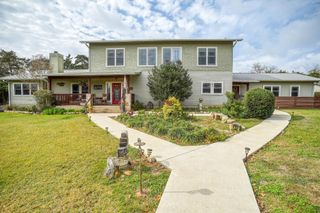 418 Vyvjala RD, Smithville, TX 78957