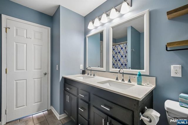 37 Mountainside Drive, Pompton Lakes, NJ 07442