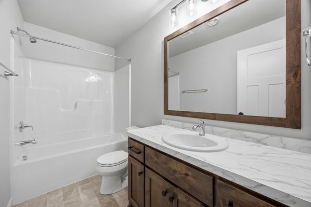 6183 Martin Lane W, West Fargo, ND 58078