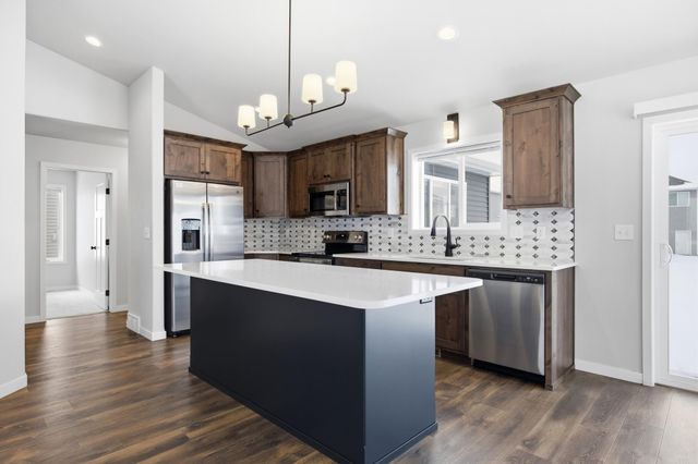 6183 Martin Lane W, West Fargo, ND 58078