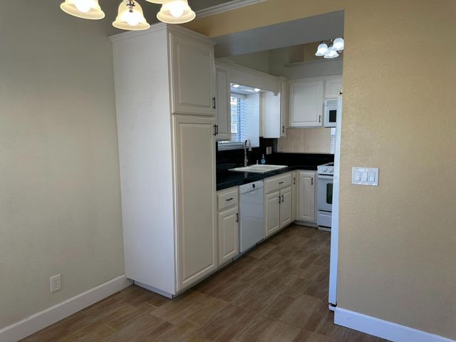 410 Cirby Oaks Ct, Roseville, CA 95678