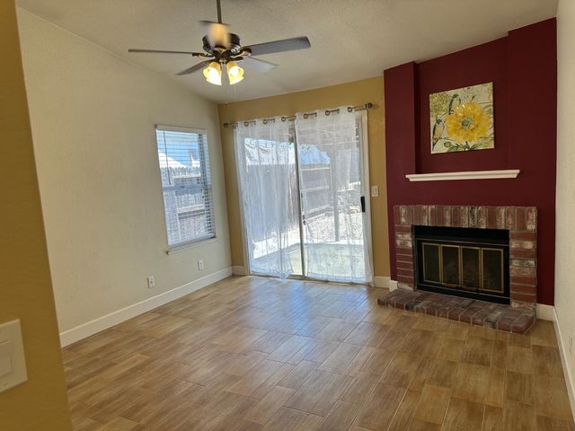 410 Cirby Oaks Ct, Roseville, CA 95678