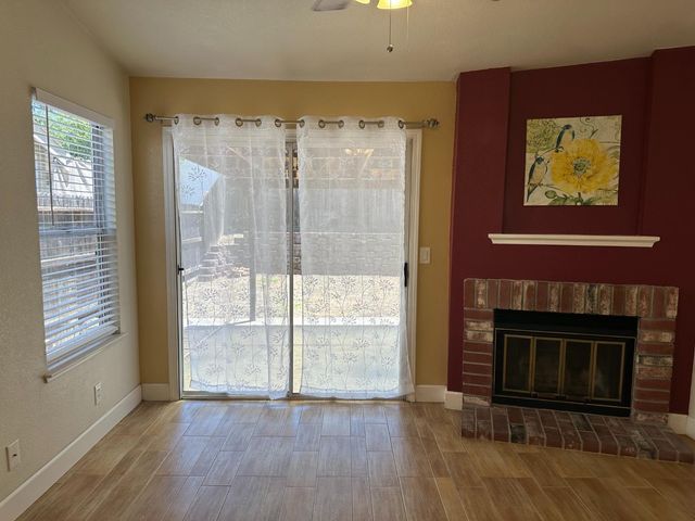 410 Cirby Oaks Ct, Roseville, CA 95678