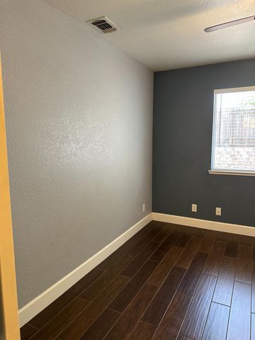 410 Cirby Oaks Ct, Roseville, CA 95678