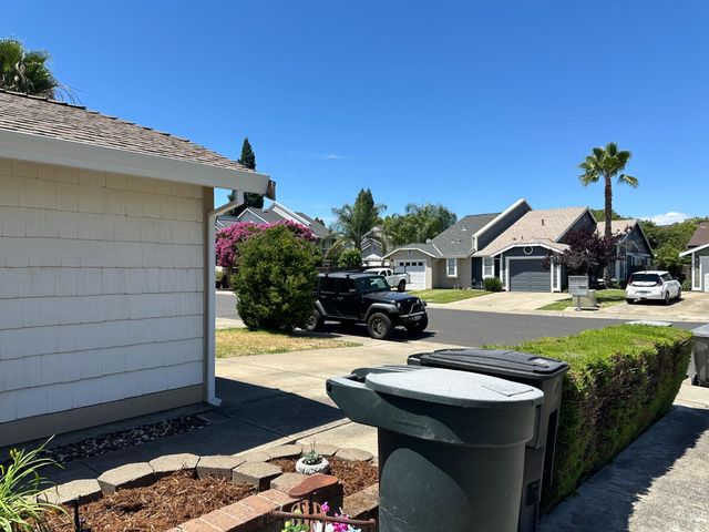 410 Cirby Oaks Ct, Roseville, CA 95678