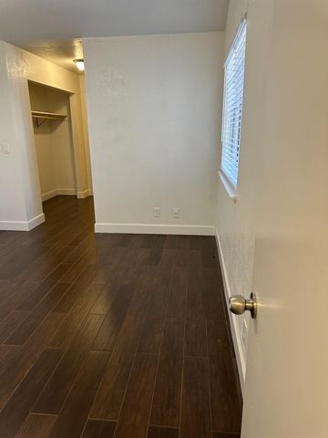 410 Cirby Oaks Ct, Roseville, CA 95678