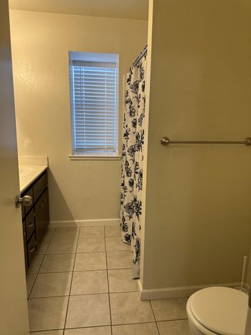 410 Cirby Oaks Ct, Roseville, CA 95678