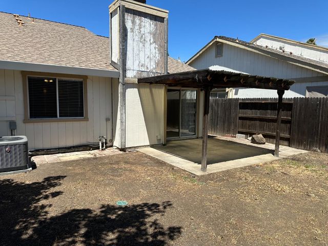 410 Cirby Oaks Ct, Roseville, CA 95678