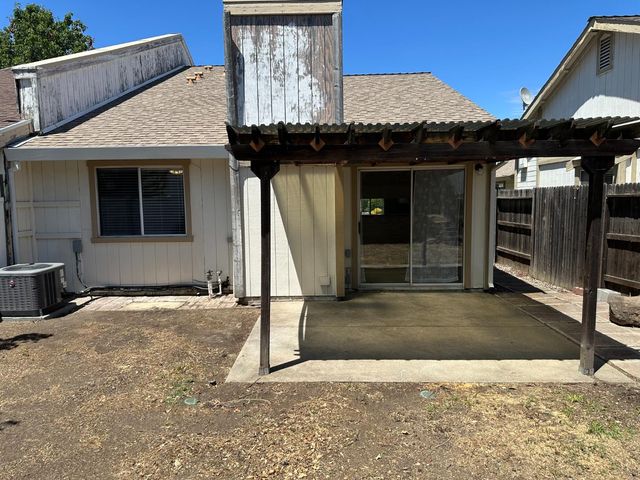 410 Cirby Oaks Ct, Roseville, CA 95678