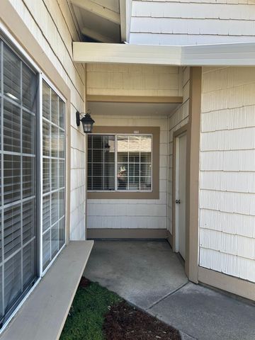 410 Cirby Oaks Ct, Roseville, CA 95678