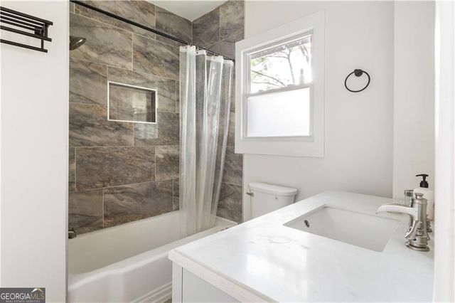 1010 Dill Avenue SW, Atlanta, GA 30310