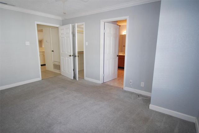 3100 75th Street 3, Galveston, TX 77551