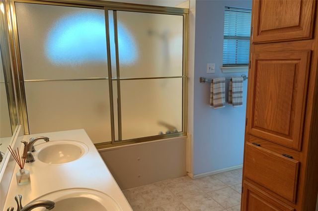 3100 75th Street 3, Galveston, TX 77551