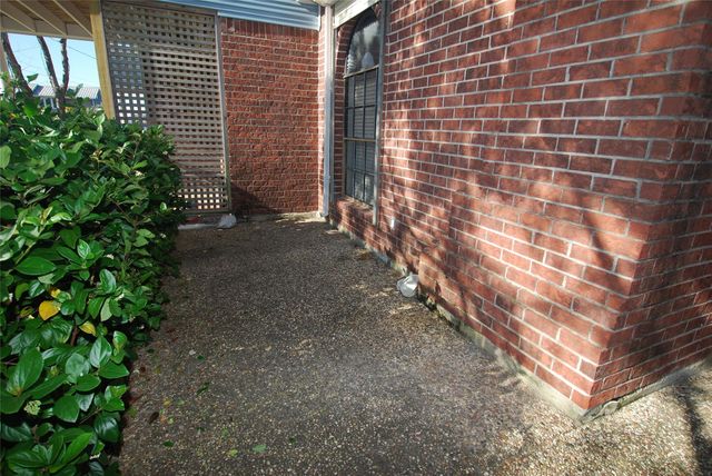 3100 75th Street 3, Galveston, TX 77551