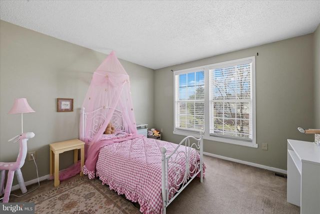 202 EMILY LN, Winchester, VA 22602