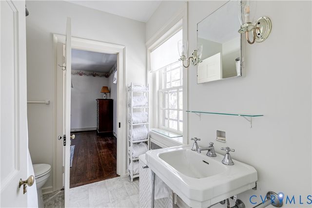 6 Tapoan Rd, Richmond, VA 23226