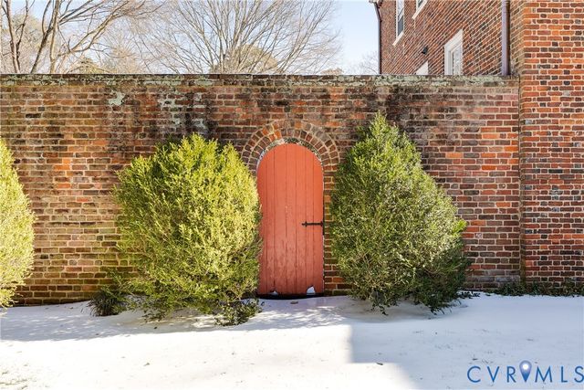 6 Tapoan Rd, Richmond, VA 23226