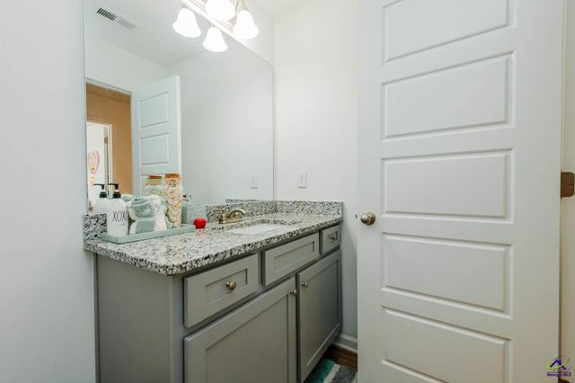 137 Red Birch Lane, Byron, GA 31088