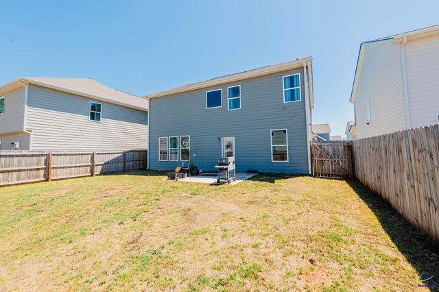 137 Red Birch Lane, Byron, GA 31088