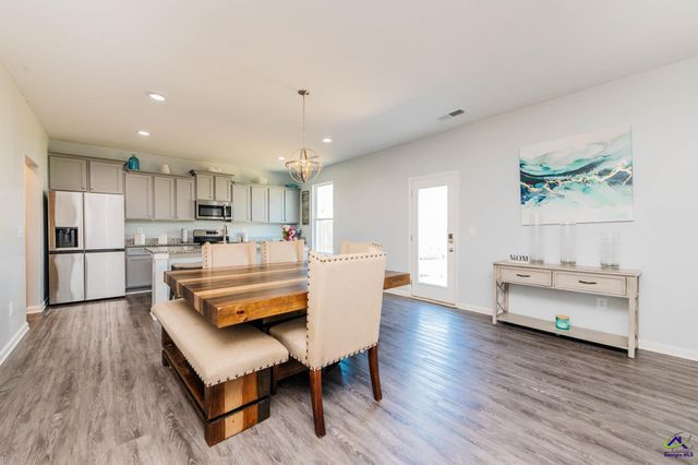 137 Red Birch Lane, Byron, GA 31088