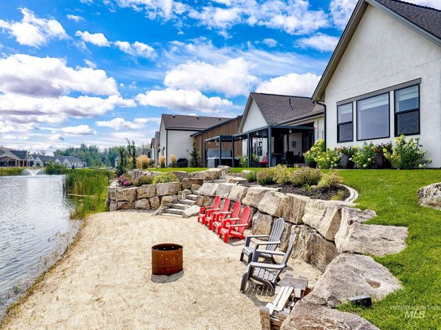 515 Century Ave, Middleton, ID 83644