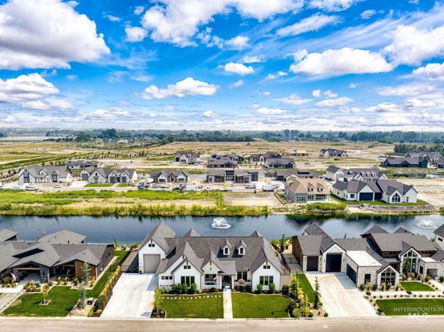 515 Century Ave, Middleton, ID 83644
