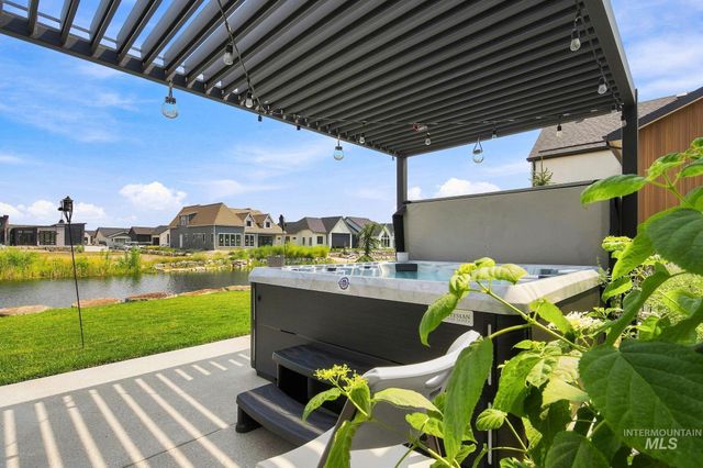 515 Century Ave, Middleton, ID 83644