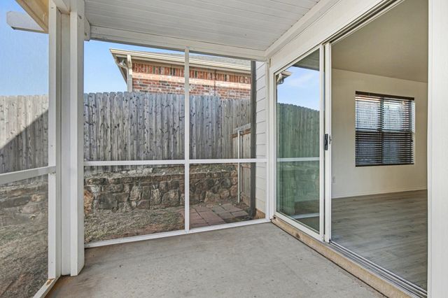 1712 Morrison Drive, Fort Worth, TX 76112